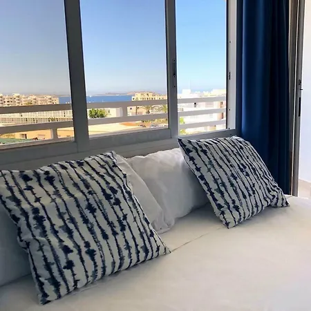 Flats Friends Tropicana 3*